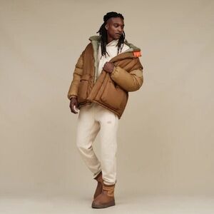 NWNT UGG Kristian Conv Puffer Unisex Brown Puffer Vest/Jacket